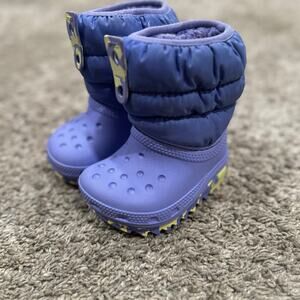 Toddler Crocs snow Boots size 4C purple